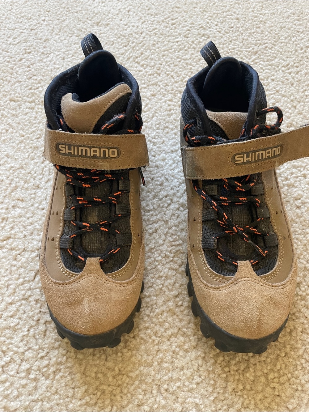 Shimano Men’s Suede Tan and Black Cycling Shoes Size 10